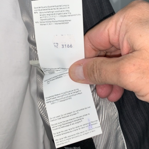 Hugo Boss Mens Mohair Suit Jacket Size 42R. EUC. - Picture 15 of 16